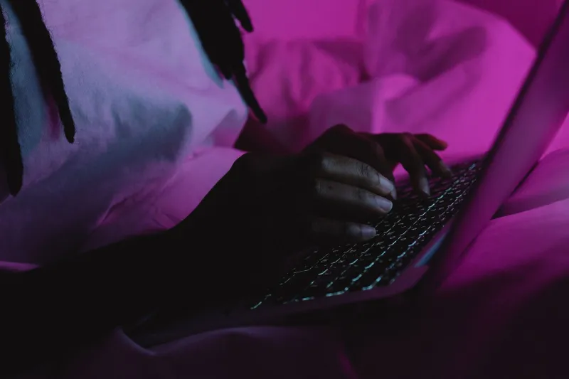 Long Game vs. Fast Scroll: Why Deep Storytelling Is Quietly Winning in 2024